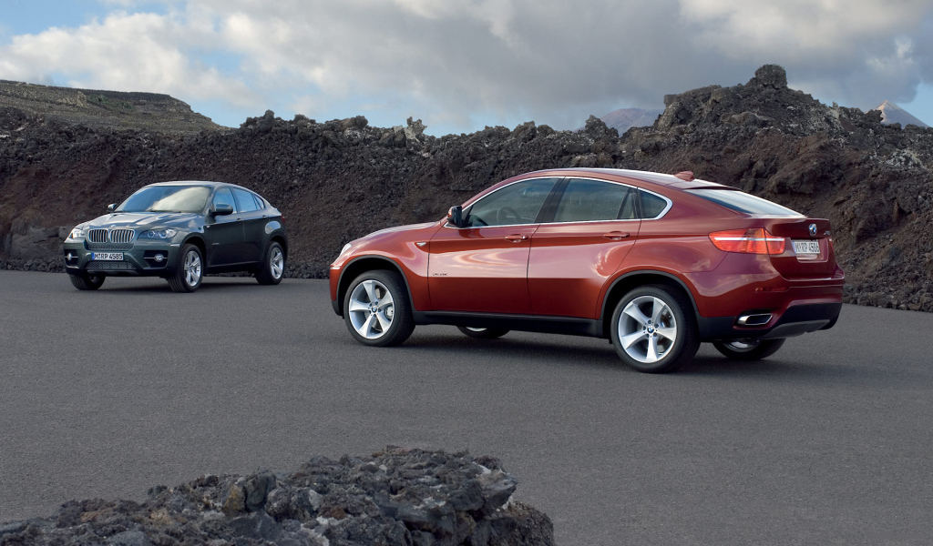 BMW X6, две машины