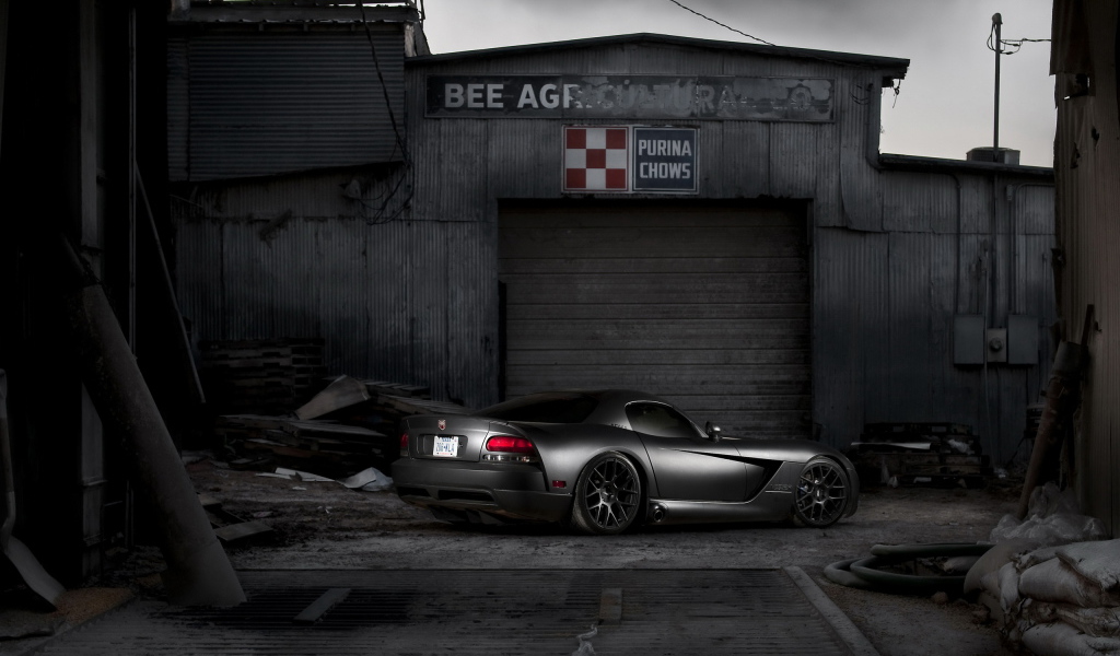 black Dodge Viper
