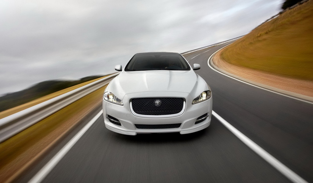 Jaguar-XJ Sport