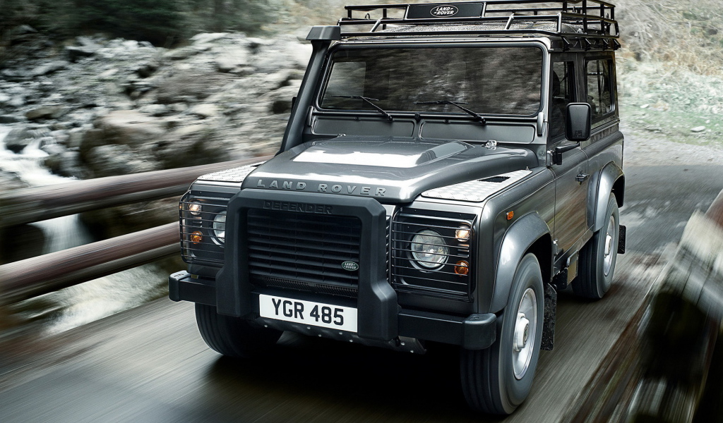 Land Rover Defender 90