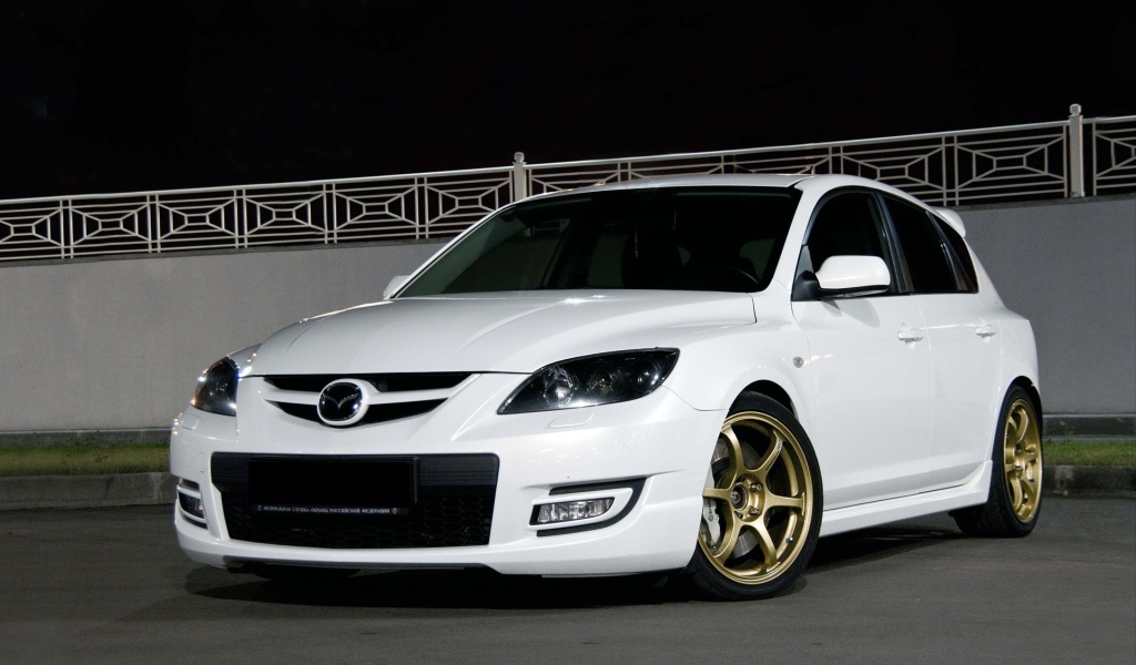 Mazda 3 MPS, белая