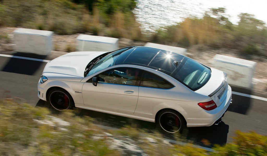 Mercedes-Benz-C63 AMG Coupe