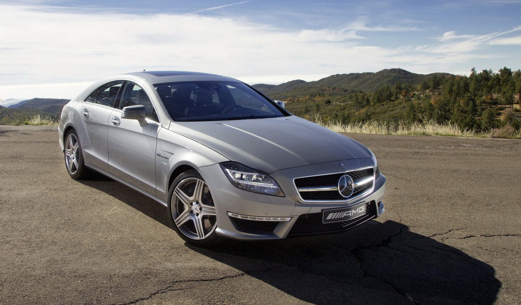 Mercedes-Benz-CLS63 AMG 2012
