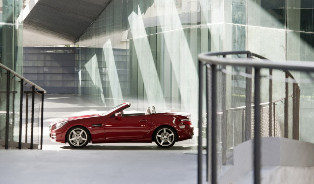 new Mercedes-Benz-SLK-Class