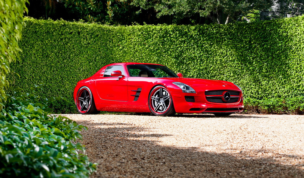 Mercedes Benz SLS