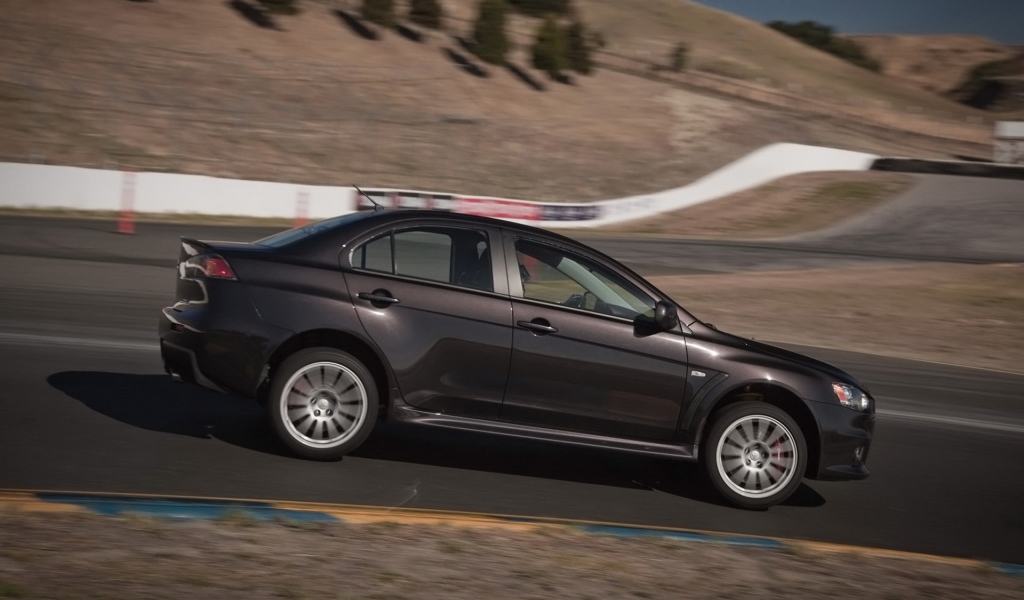 Mitsubishi-Lancer-Evolution