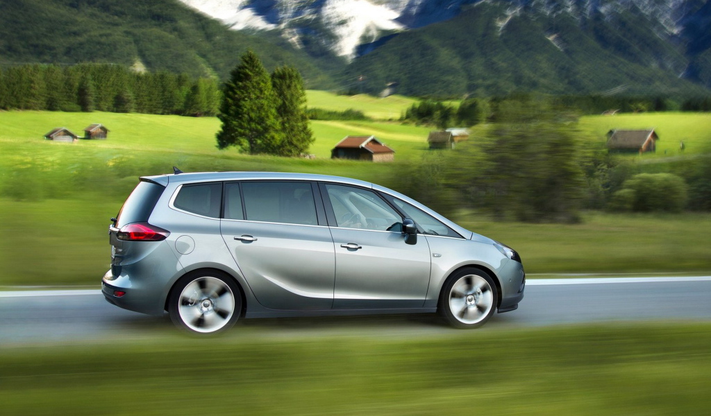 Opel-Zafira Tourer