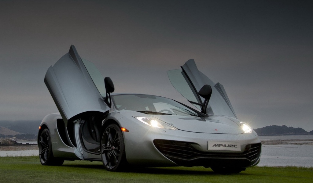 2011 McLaren-MP4-12C