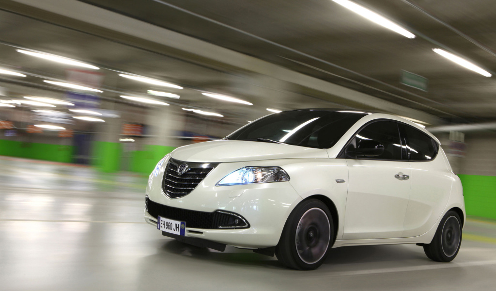 Lancia Ypsilon