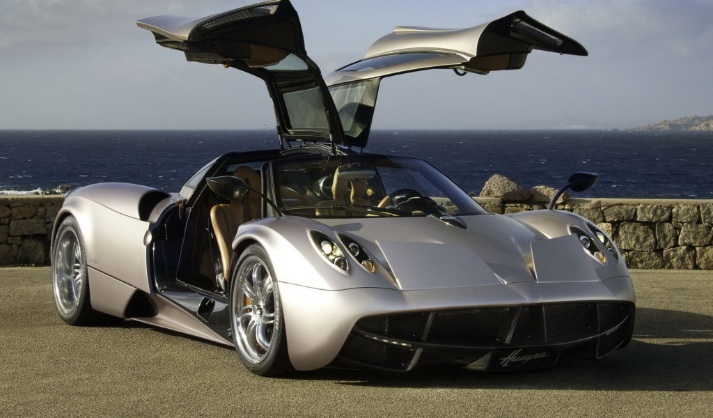 Pagani-Huayra 2012