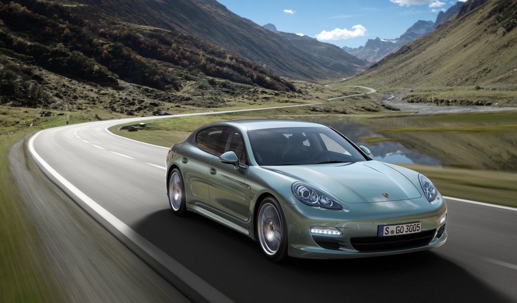 2012 Porsche-Panamera Diesel
