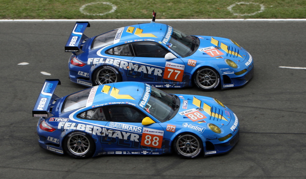 Porsche-911-GT3-RSR-Racing