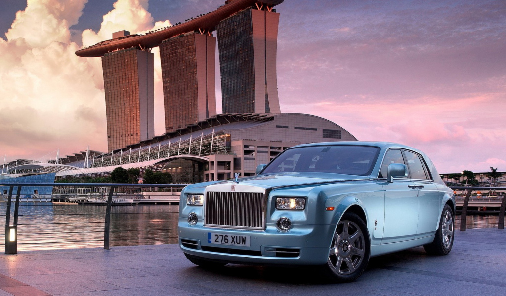 Rolls-Royce-102EX Electric Concept