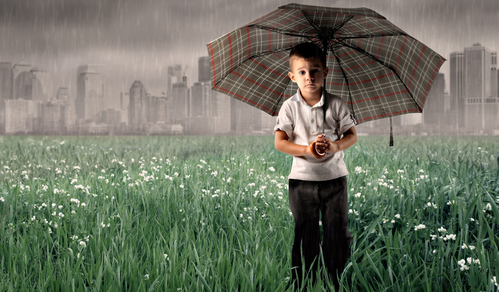 Ребенок под дождем