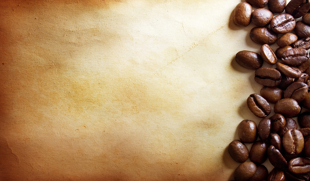 Кофейные зерна на бумаге