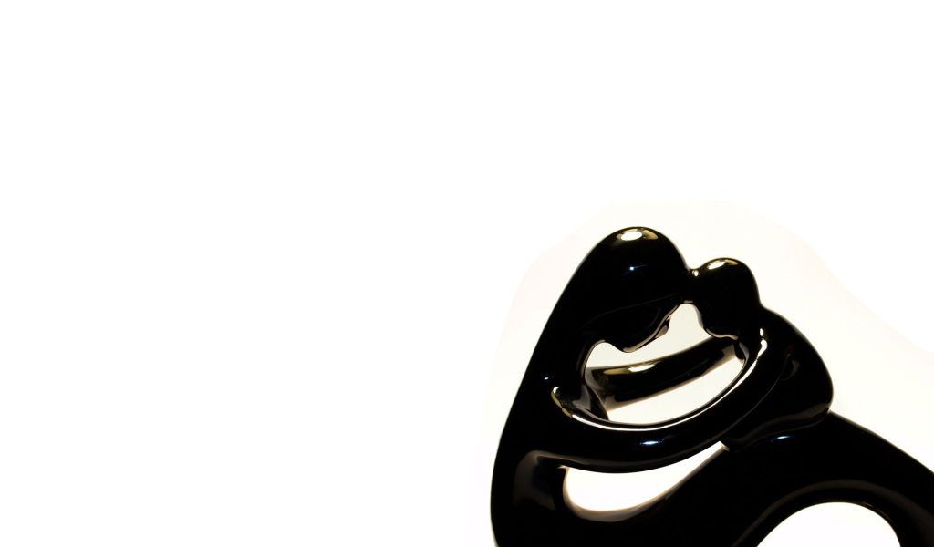 Статуя матери и ребенка