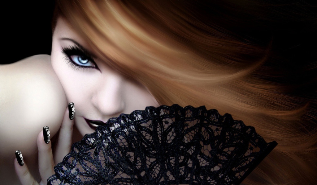 Девушка с веером