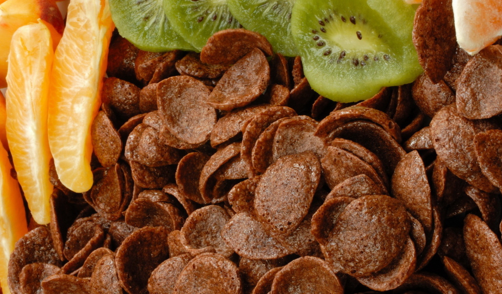 Шоколадные хлопья и фрукты