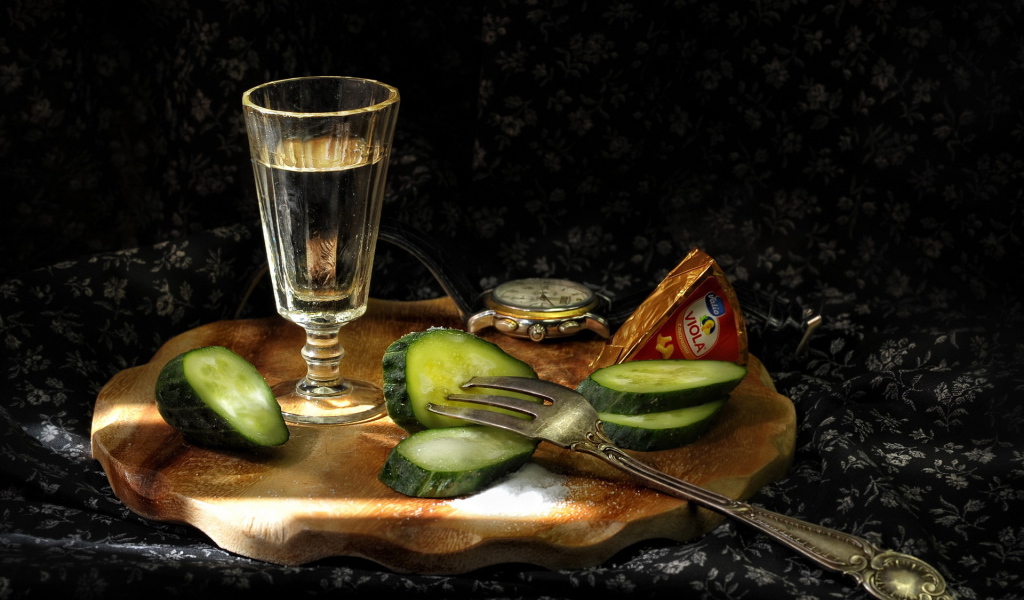 Водка и закуска