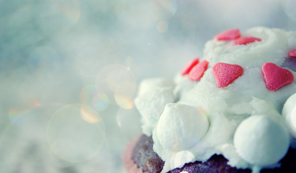 Пирожное с сердечками