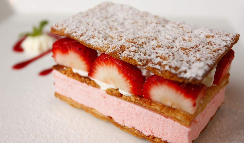 Фруктовое пирожное