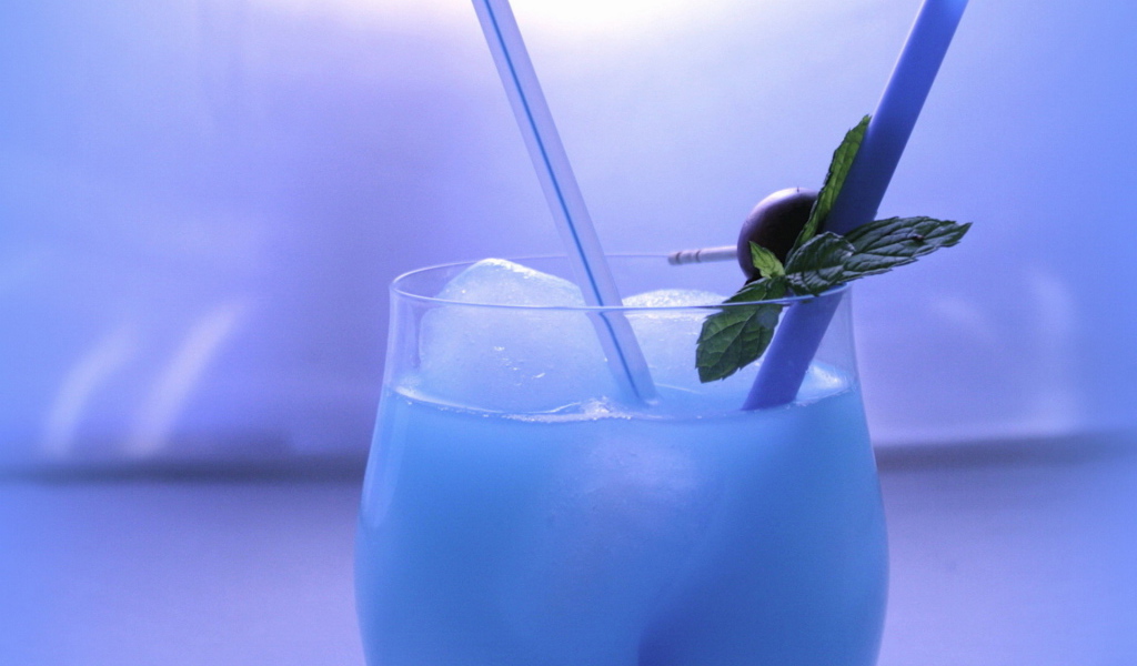 Коктейль со льдом