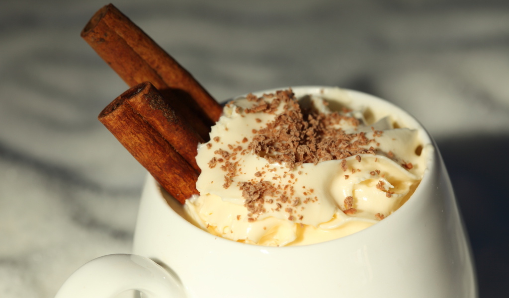 Чашка кофе с кремом