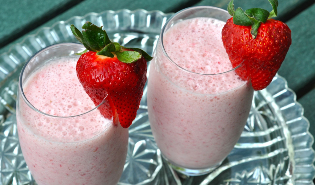 Фруктово-молочный коктейль