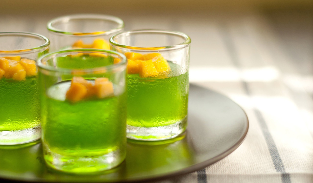 Зеленый коктейль