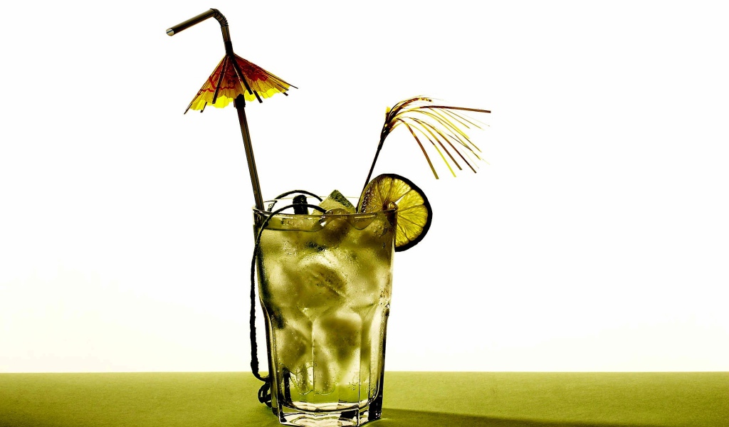 Освежающий коктейль с лаймом