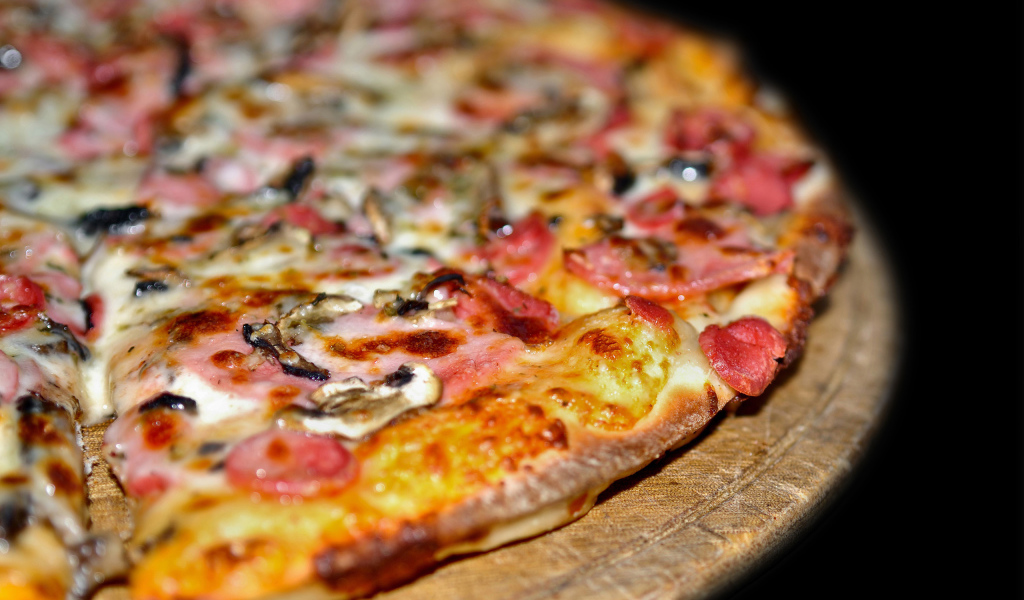 Аппетитная пицца