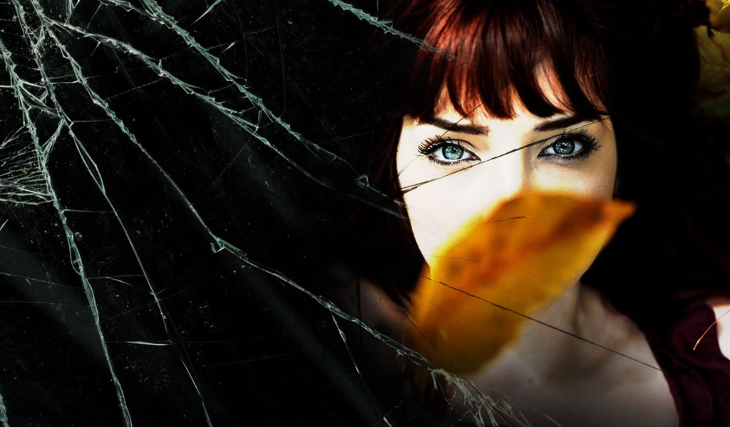 Сьюзан Кофи в отражении