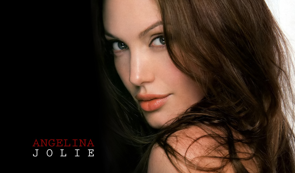 актриса Анджелина Джоли (Angelina Jolie)