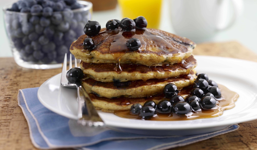 Блинчики с черникой Масленица