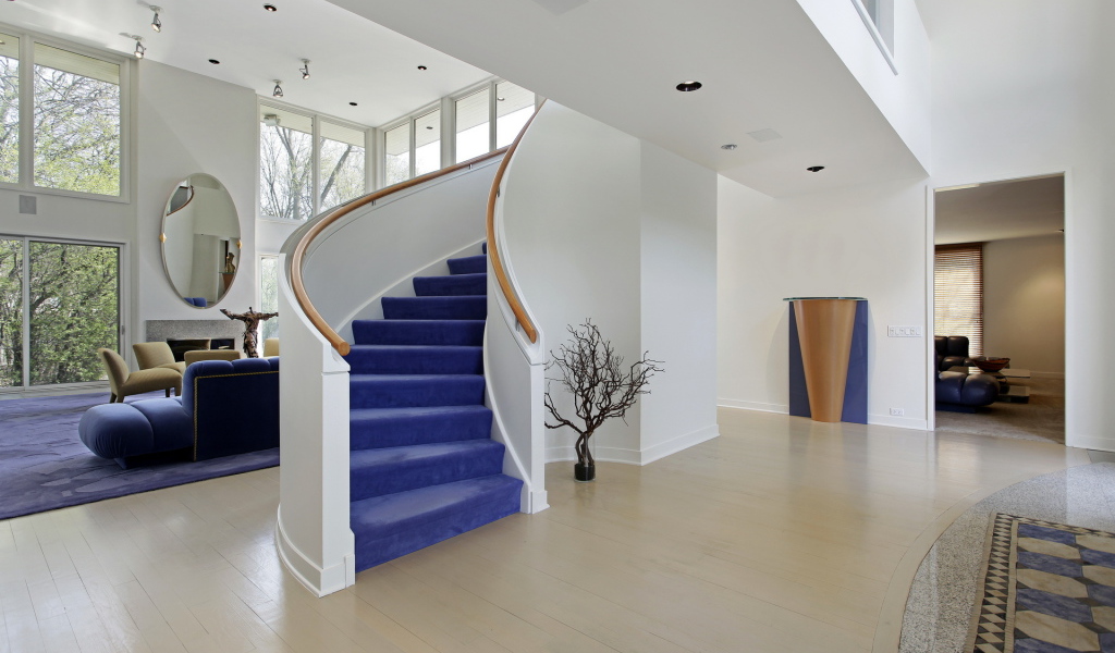 Лестница на второй этаж