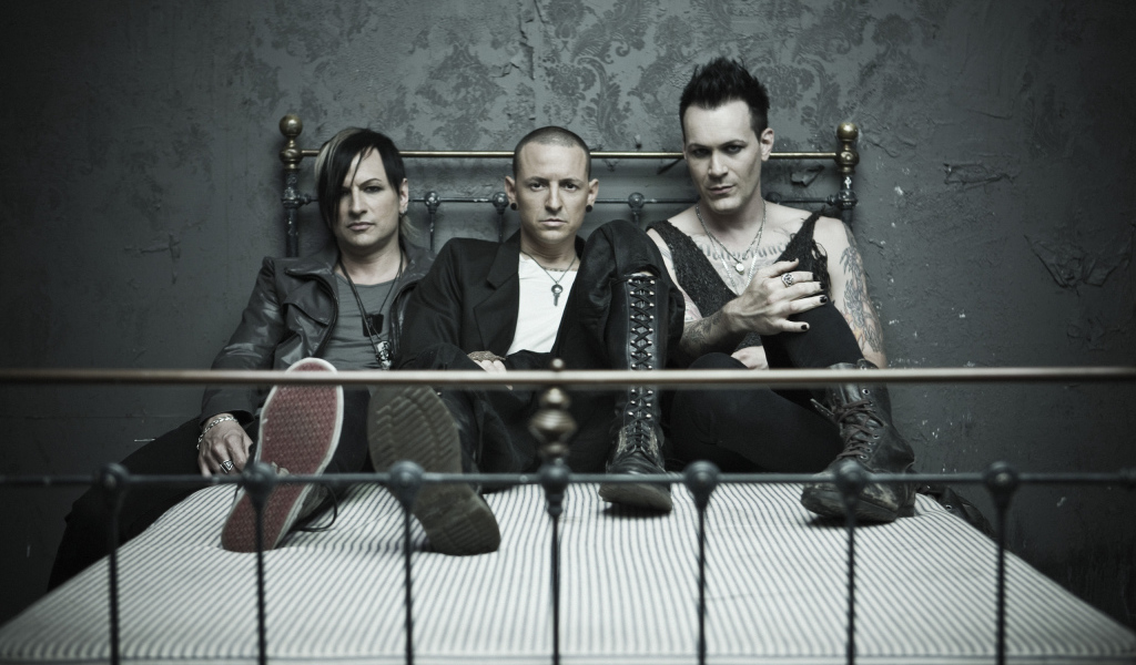  Dead by sunrise
