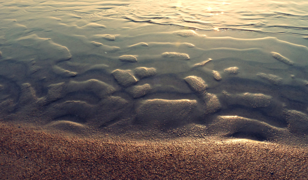 Пляж отеля фото