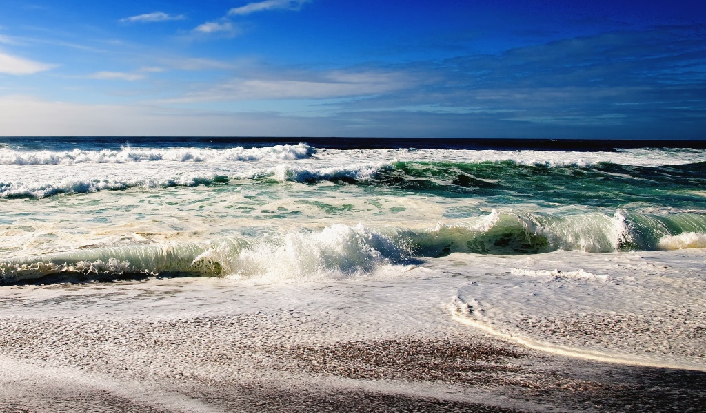 Песчаный берег