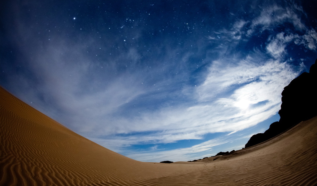 Пустыня ночью