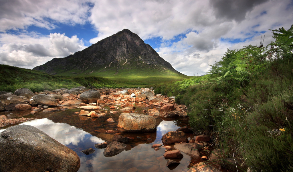 Одинокая гора