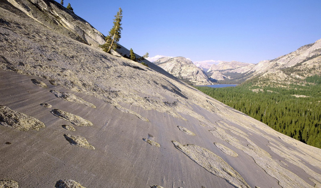 Горный склон