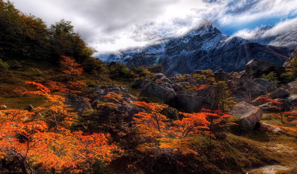 Горы под облаками