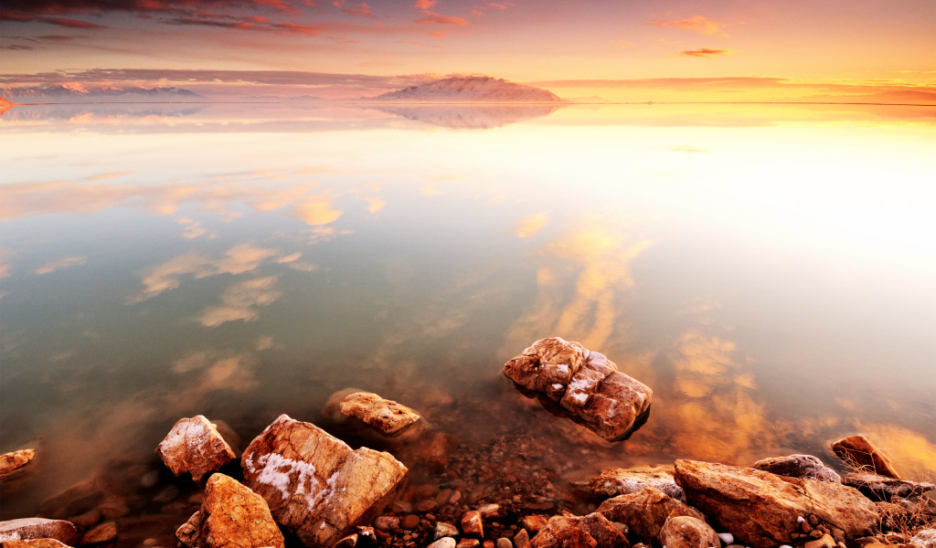 Побережье на закате