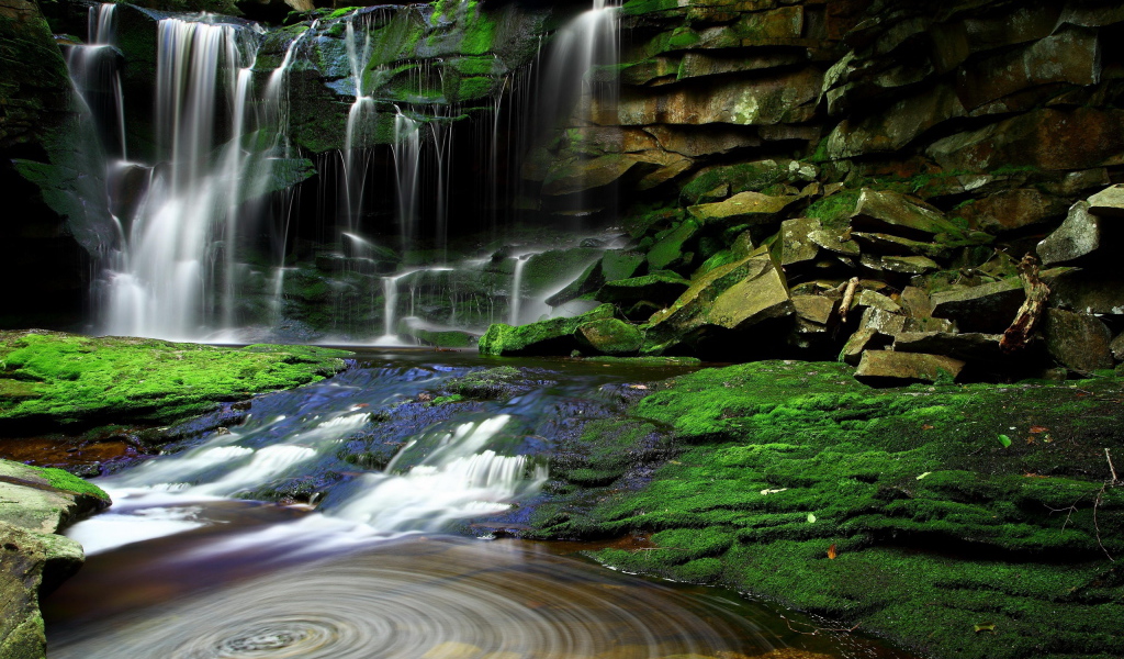 Струящийся ручей