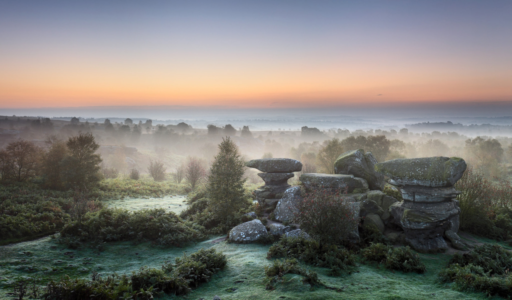 Холмы в тумане