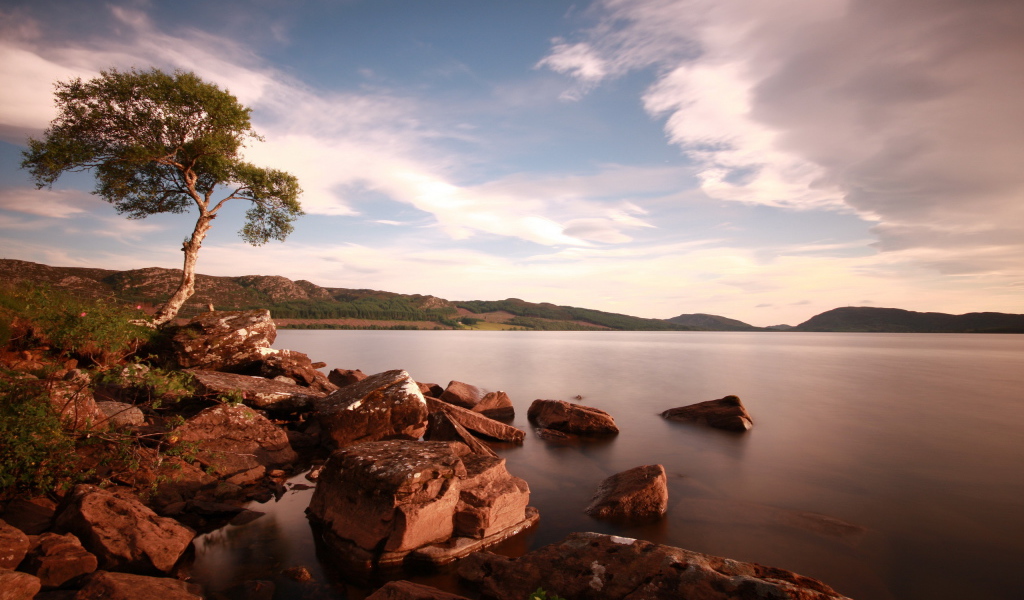 Берег озера