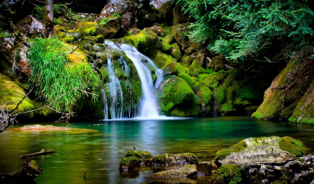 Маленький ручей