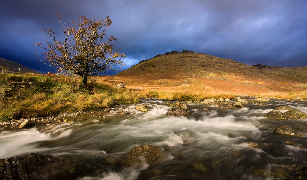 Речка на холме