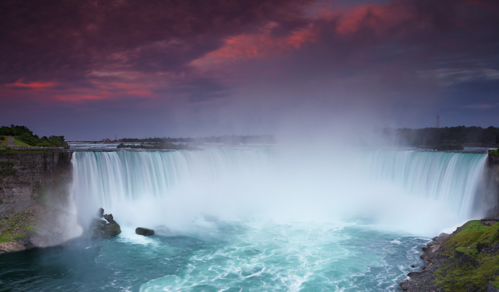 Порог на реке