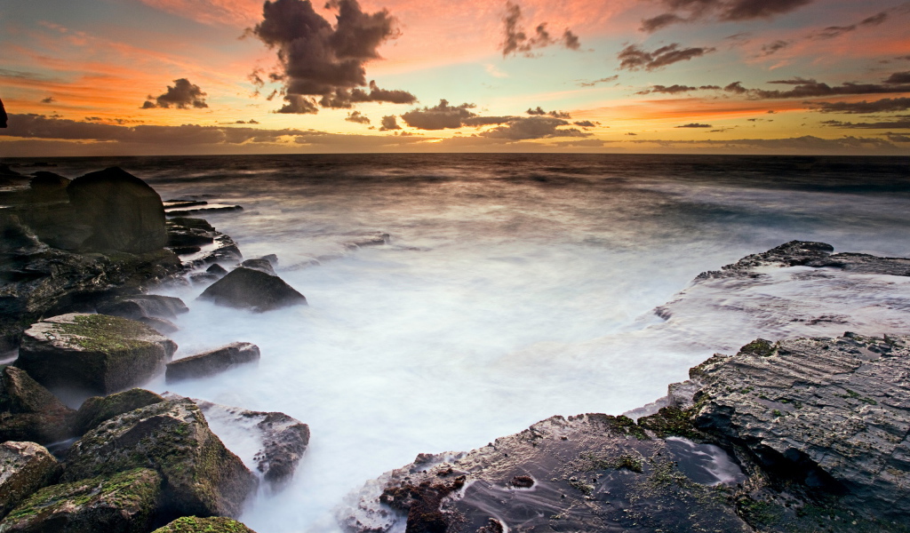 Закат на берегу